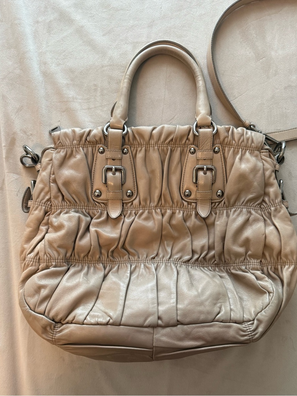 Prada Nappa Gaufré Convertible Satchel Bag in Cameo Beige with Crossbody Strap - Picture 2 of 16